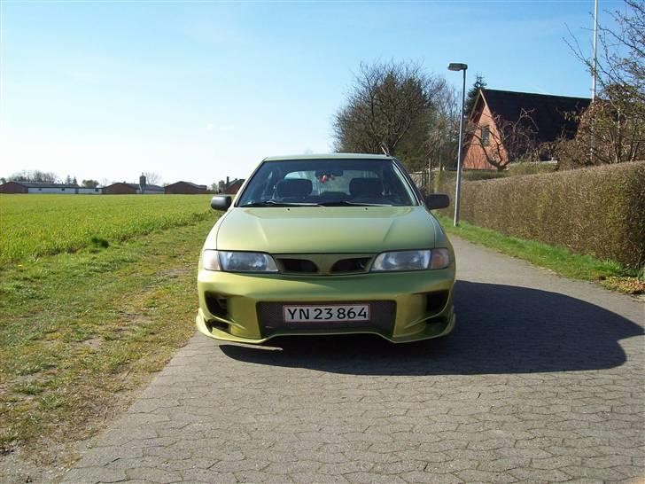Nissan almera billede 2