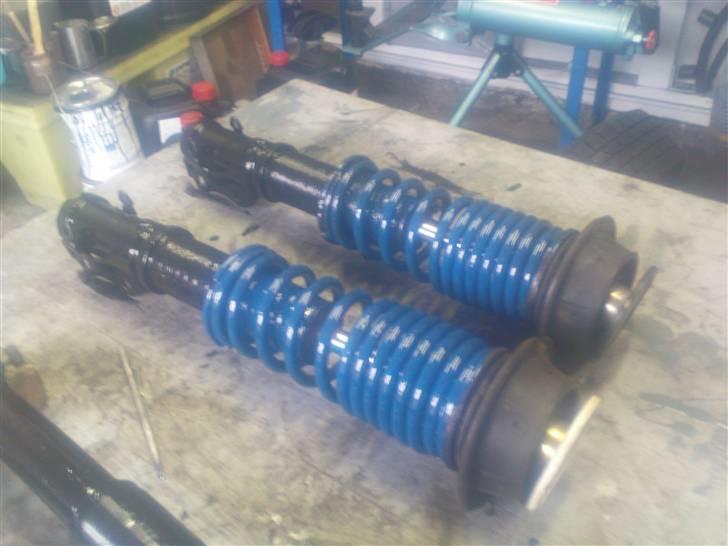 VW Golf 2. 1.8 GTI **solgt** - NY gevindundervogn:) billede 16