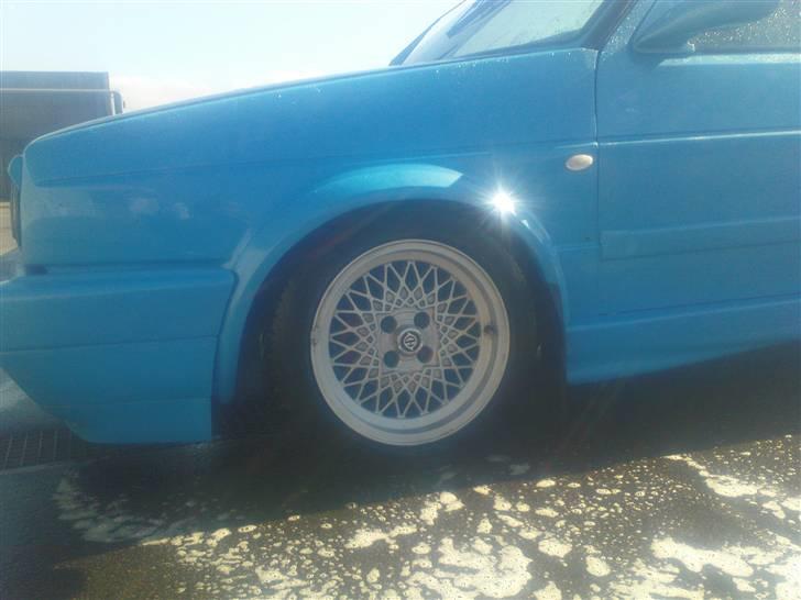 VW Golf 2. 1.8 GTI **solgt** billede 18