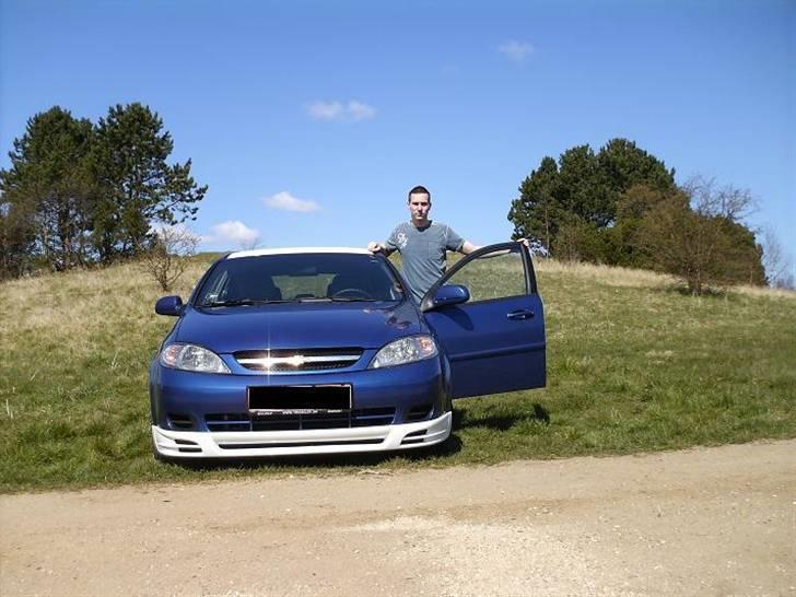 Chevrolet Lacetti - Så er der kommet tågelygter på bilen så nu skal der tones ruder og sættes et kn filter i også ;-) P,s i må gerne skrive hvad i synes :-) billede 1