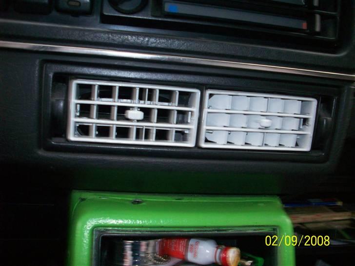 VW golf 2. kørt til ophug. - mine luftknaler er male hvid billede 19