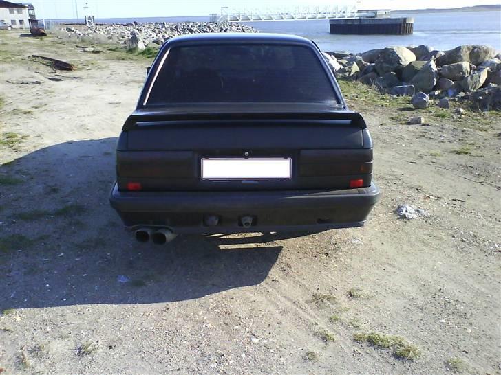 BMW 320i 24V E30/36 *SOLGT* billede 4