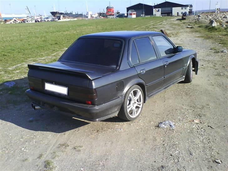 BMW 320i 24V E30/36 *SOLGT* billede 5