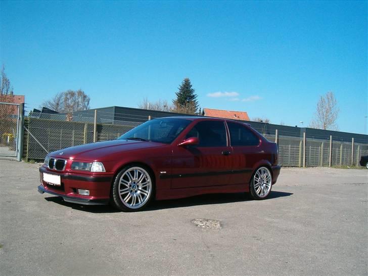 BMW 316i compact  SOLGT billede 8