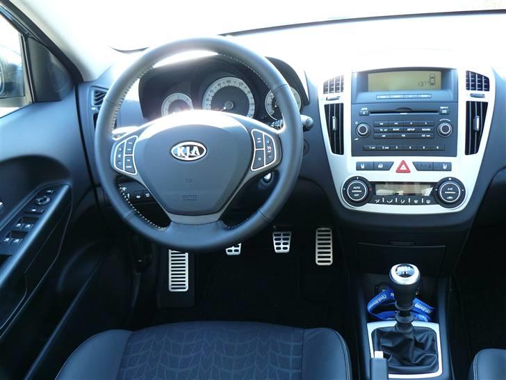 Kia Cee'd SW Sport (Solgt) - Cockpit... Fnis, jeg skrev cock! billede 12