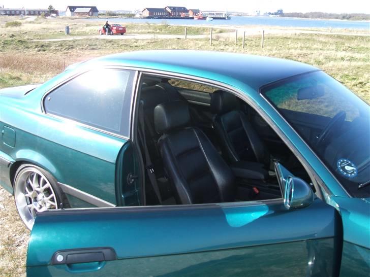 BMW 325i Coupe billede 5