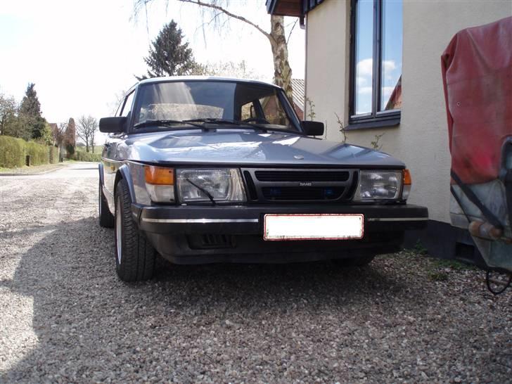 Saab 900i Skrottet billede 1