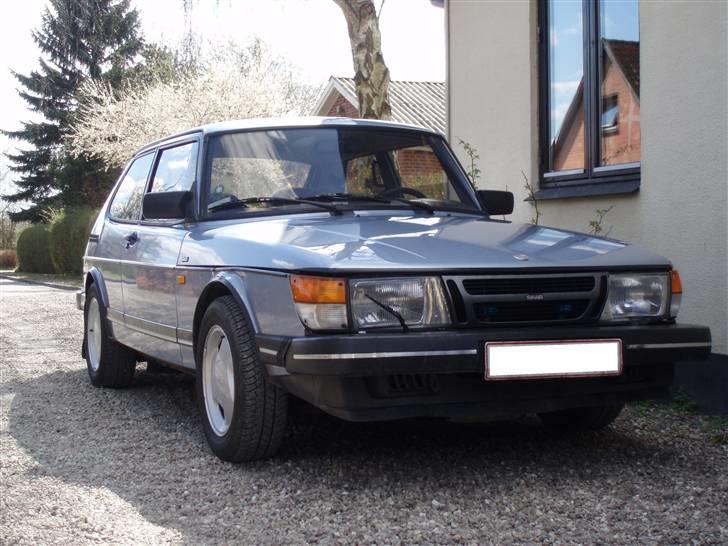 Saab 900i Skrottet billede 3
