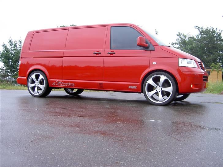 VW Transporter T5 med 22" billede 1