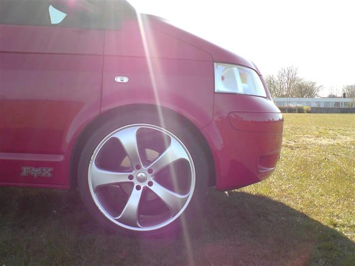 VW Transporter T5 med 22" billede 2