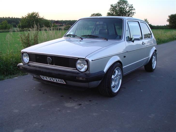 VW Golf I ** SOLGT ** billede 8