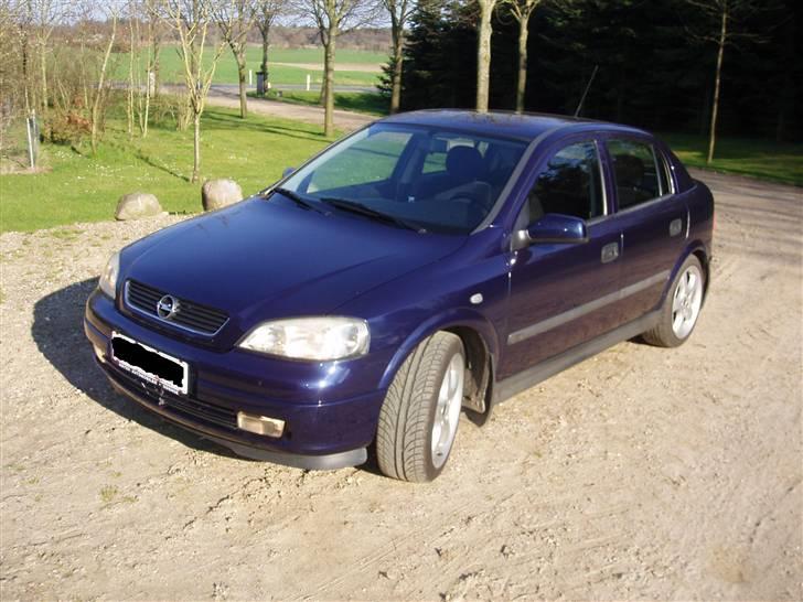 Opel 2,0 Astra 16v CDX billede 1