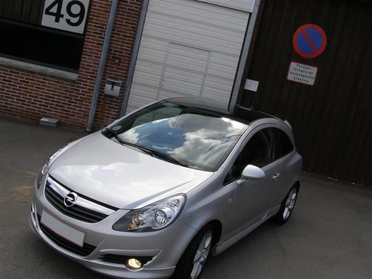 Opel Corsa D GSI billede 1
