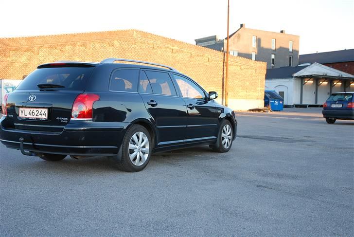 Toyota Avensis 2,2 D-cat  (solgt billede 1