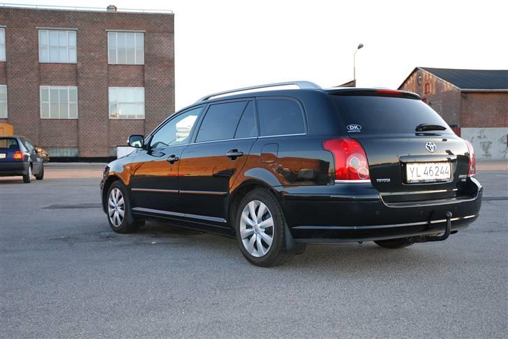 Toyota Avensis 2,2 D-cat  (solgt billede 5