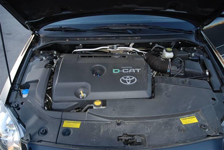 Toyota Avensis 2,2 D-cat  (solgt billede 11