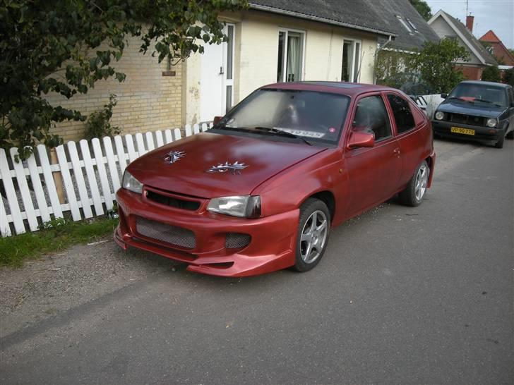 Opel Kadett 1,4i *TOTALSKADET* - Den er fed billede 1