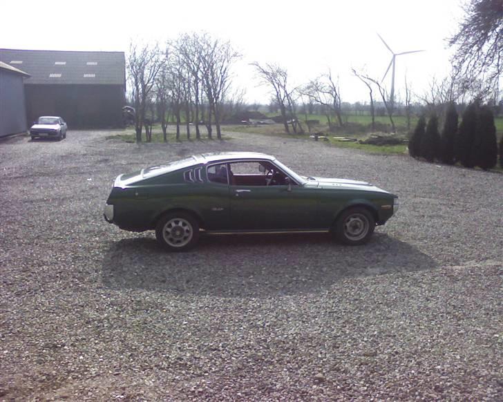 Toyota celica solgt - det er så min den anden bil jeg har og som skal gøres klar og motor i. det er bare en dejlig bil.  billede 6