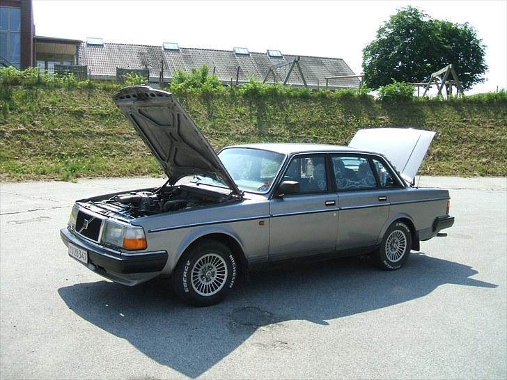 Volvo 240 GLE Injection billede 13