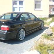 BMW 320i - SOLGT -