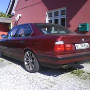 BMW 530i V8 solgt