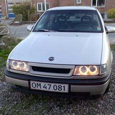 Opel vectra a 2.0i 