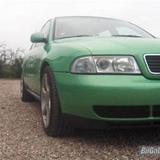 Audi A4 Avant 1,8 T  "DØD"