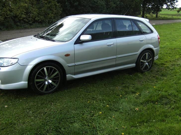 Mazda 323f sportive Solgt - så fik jeg taget nogen billeder af mine nye fælge billede 14