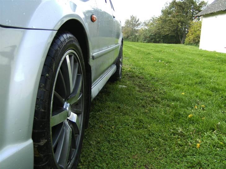 Mazda 323f sportive Solgt billede 16