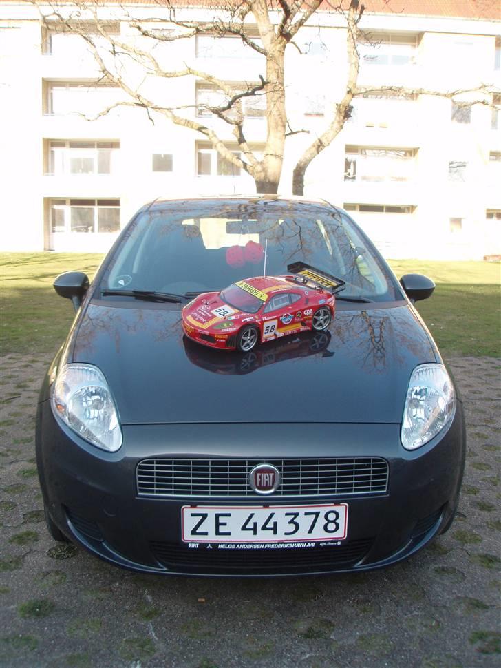 Fiat Grande Punto - Med min fjernstyret bil :) billede 14