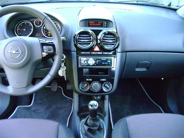 Opel Corsa 1.7 CDTI [Solgt] - Pianoblack... Pioneer DEH-P75BT billede 17