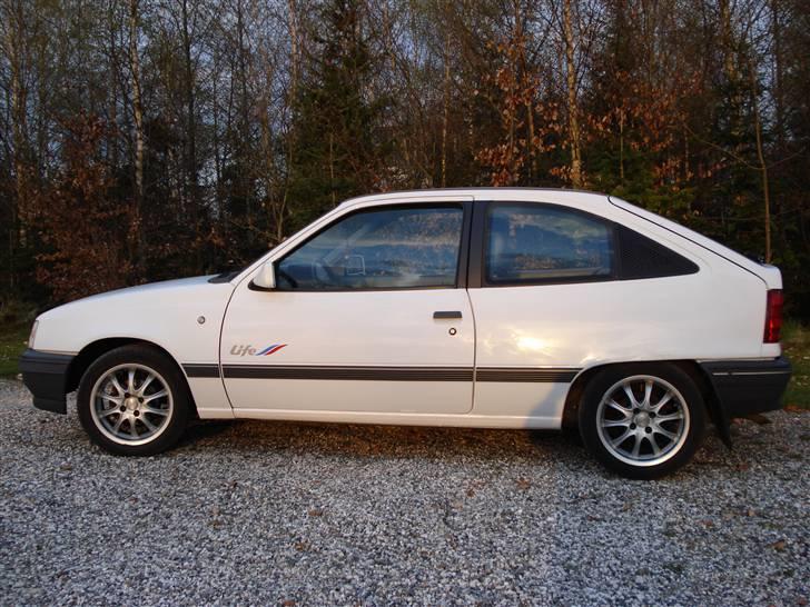 Opel kadett 1.4i billede 3