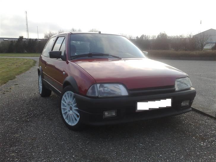 Citroën Ax GTI (1.6 8v) - Så blev det endelig sommer! Fine nye sko og rigtig sommerklar. ;-) billede 13