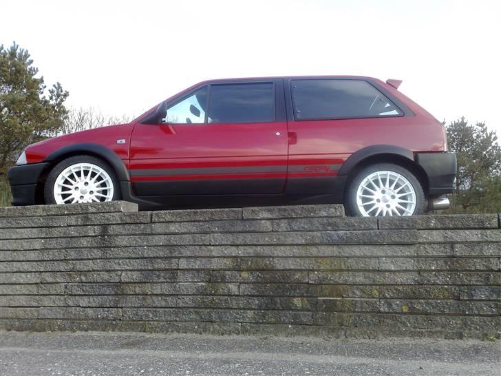 Citroën Ax GTI (1.6 8v) - Så blev det endelig sommer! Fine nye sko og rigtig sommerklar. ;-) billede 14
