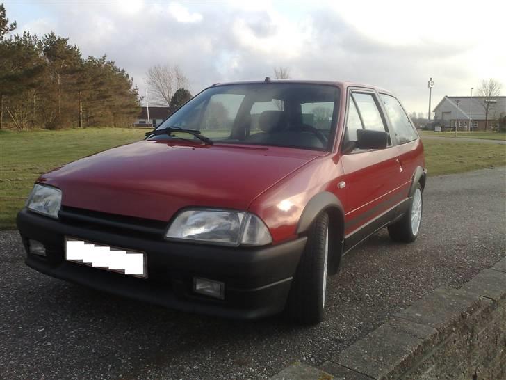 Citroën Ax GTI (1.6 8v) - Så blev det endelig sommer! Fine nye sko og rigtig sommerklar. ;-) billede 15