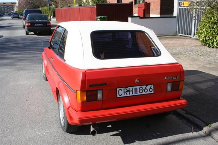 VW Golf 1 Cabriolet - SOLGT - Den hvide kaleche er næsten som ny, og står perfekt!!  billede 3