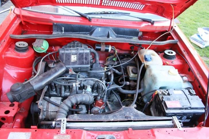 VW Golf 1 Cabriolet - SOLGT - Se lige et bæst der ligger og gemmer sig der !!! :D billede 8