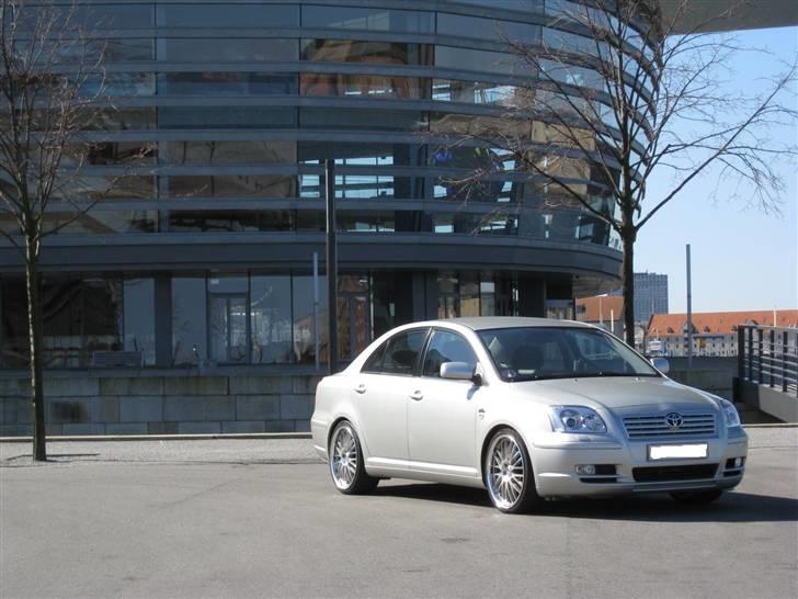Toyota Avensis 2.0 D-4D (solgt) billede 9