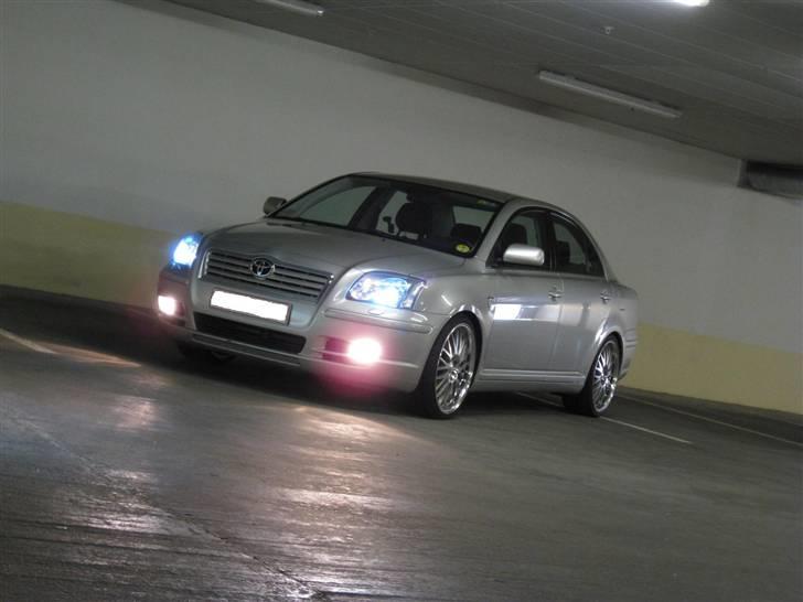 Toyota Avensis 2.0 D-4D (solgt) billede 13