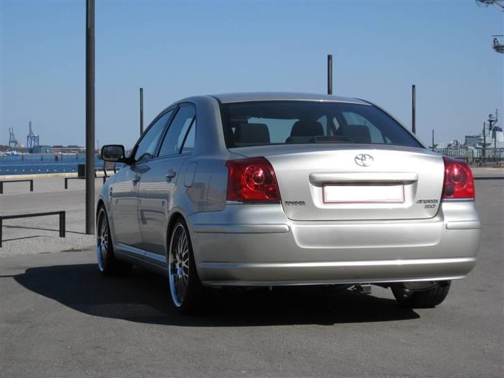 Toyota Avensis 2.0 D-4D (solgt) billede 15