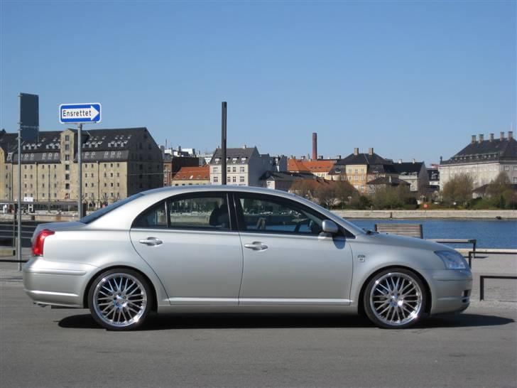 Toyota Avensis 2.0 D-4D (solgt) billede 19