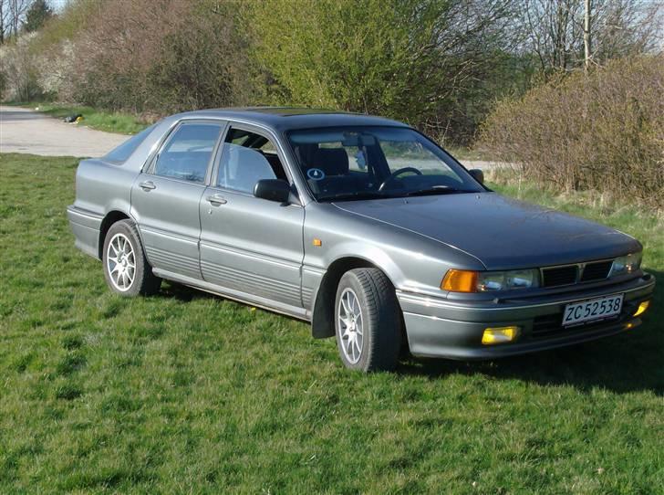 Mitsubishi Galant 2,0 GLSI SOLGT billede 2