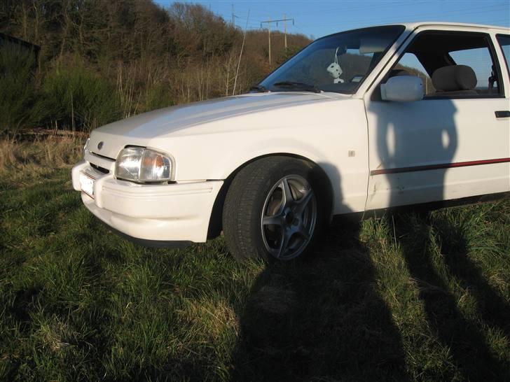 Ford Escort Savoy - Det SLET ikk for små børn det her! billede 5