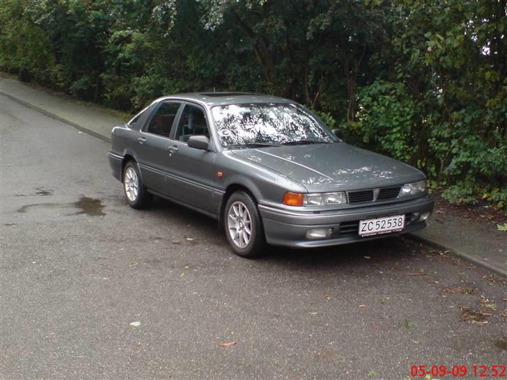 Mitsubishi Galant 2,0 GLSI SOLGT - Hmm... regnvejr... surt billede 11