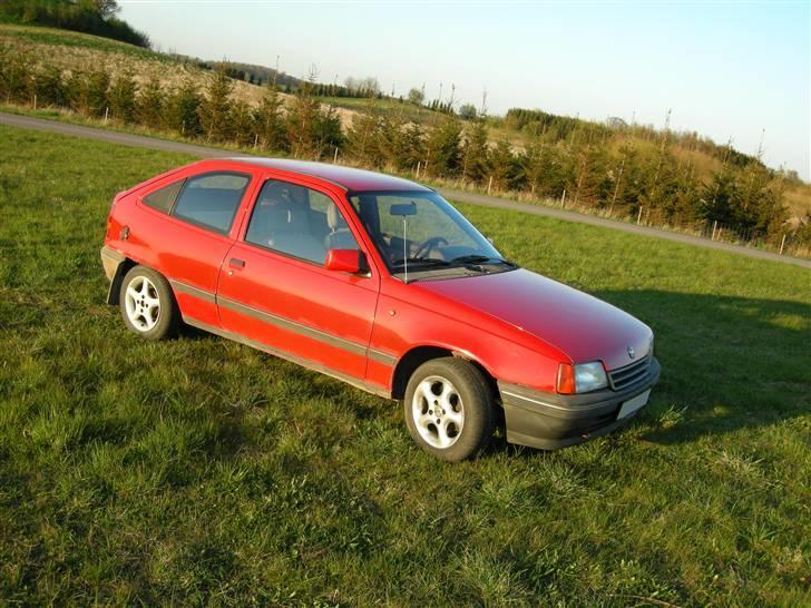 Opel kadett E 1,4I billede 4