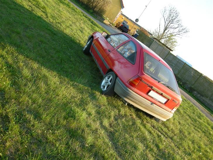 Opel kadett E 1,4I billede 8