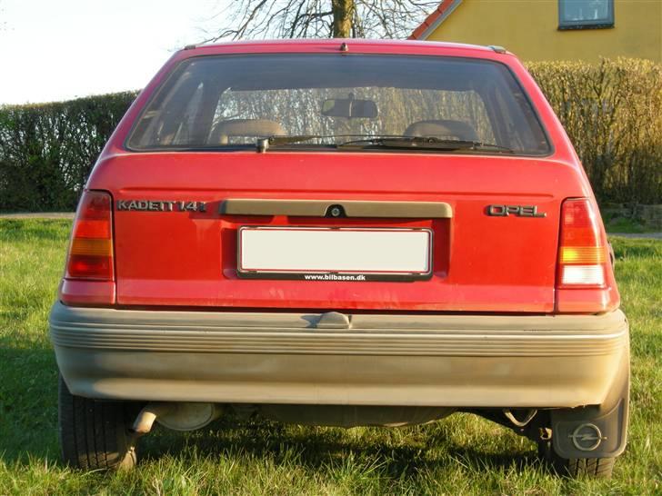 Opel kadett E 1,4I billede 12