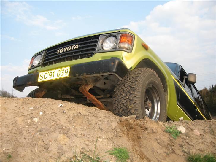 Toyota landcruiser hj60 solgt billede 2