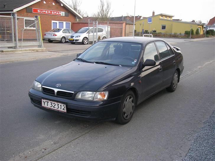 Toyota Carina E 1.8 GLX billede 1