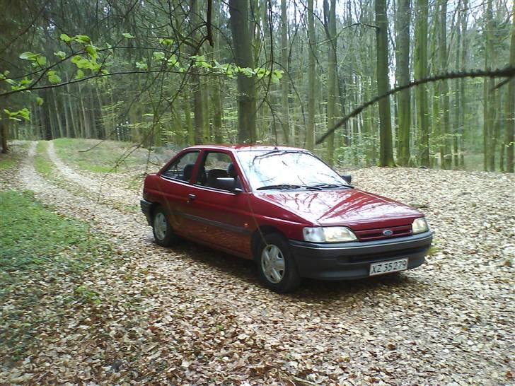 Ford Escort 1.8i  ( Solgt ) billede 3